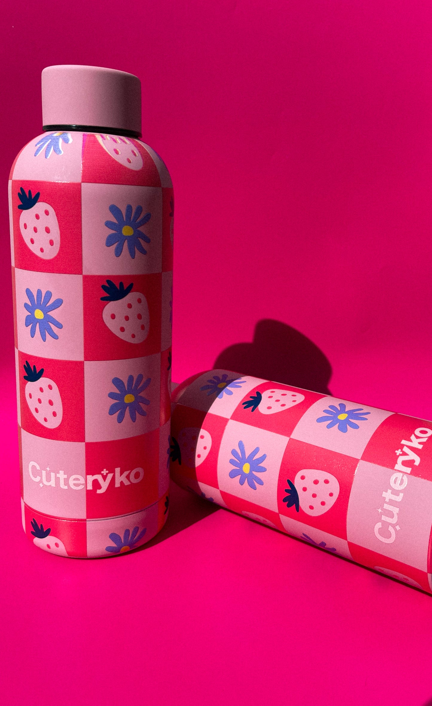 Strawberry Thermal Water Bottle - Cuteryko