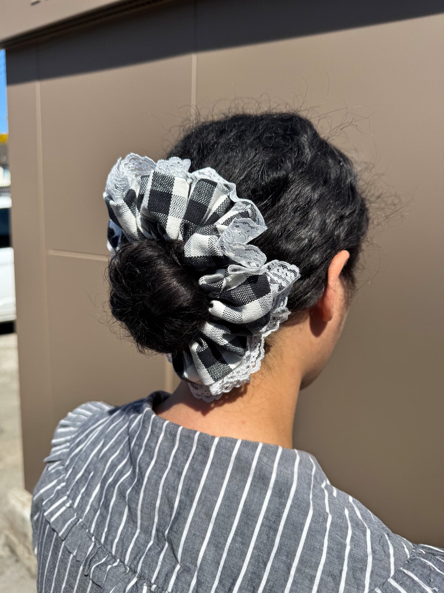 Black and White Señorita Lace Scrunchie