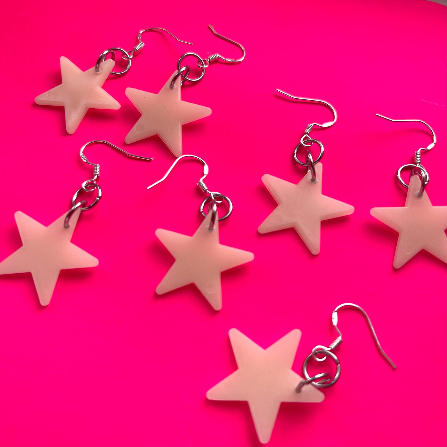 Glow in The Dark Star Earrings - Cuteryko