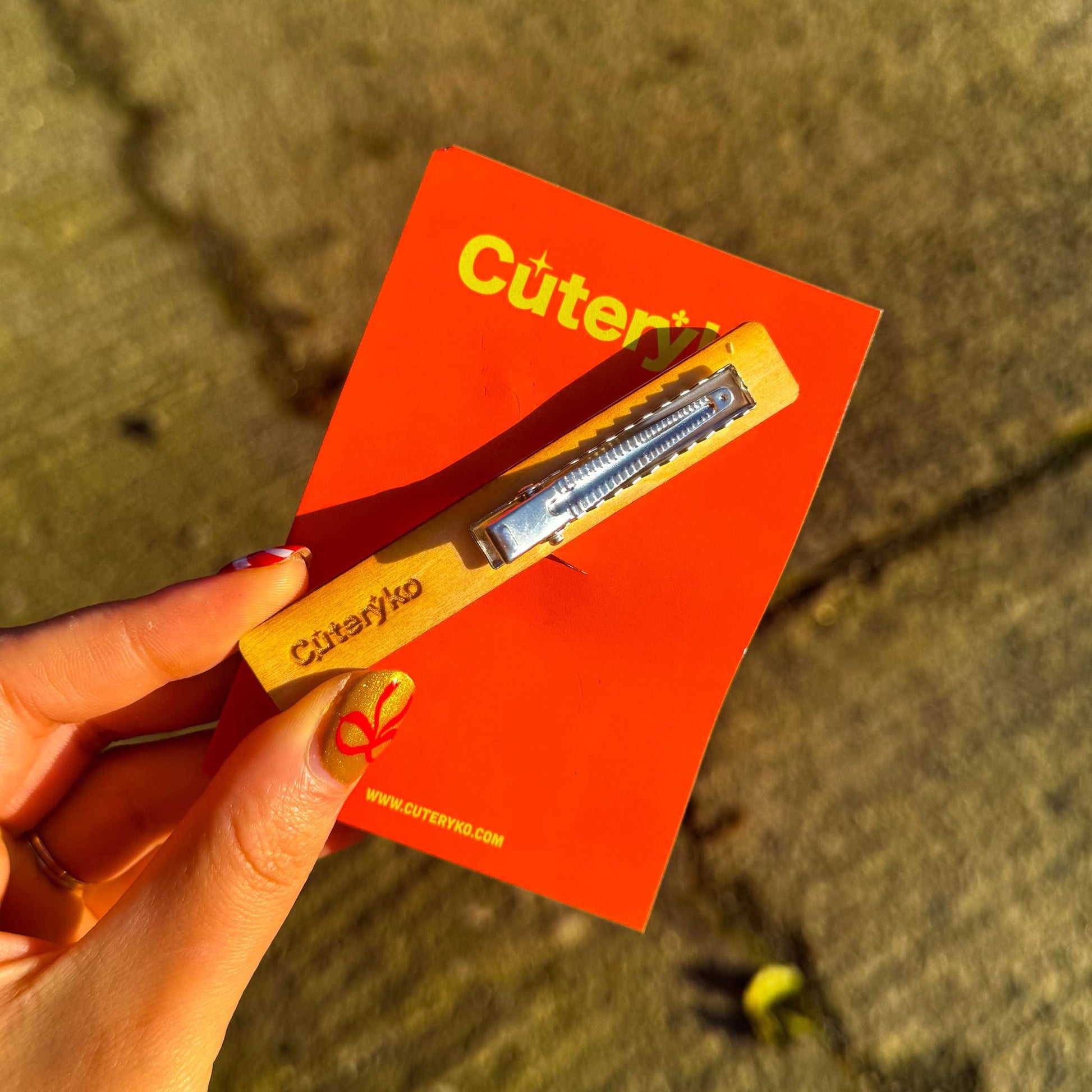 cigarette hair clip Cigarette Hair Clip – Cuteryko cigarette hair clip Cigarette Hair Clip – Cuteryko
