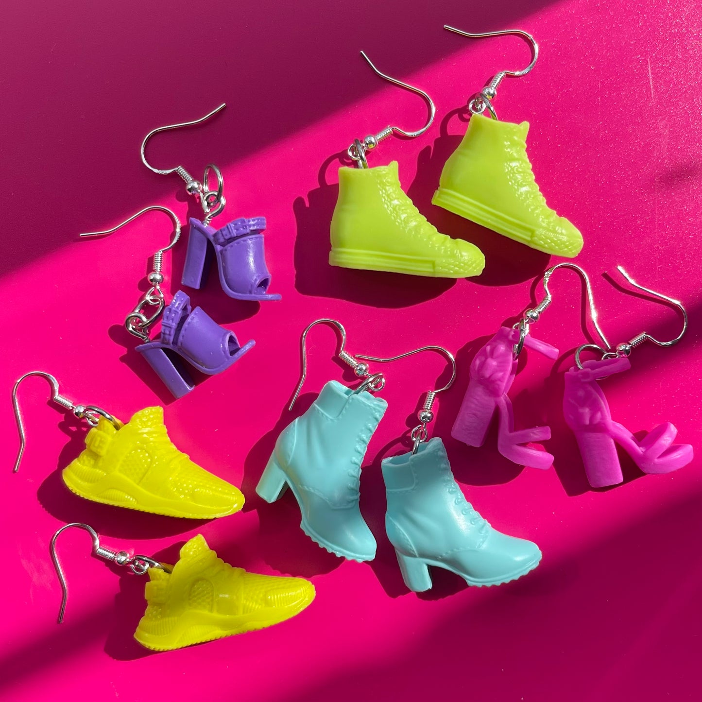 ¡Pendientes de zapatos Barbie!