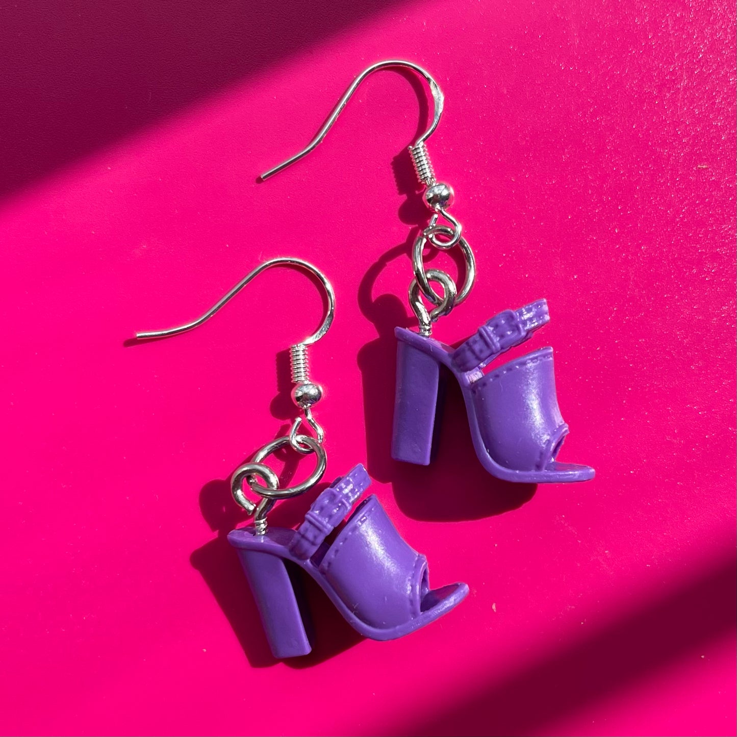 ¡Pendientes de zapatos Barbie!