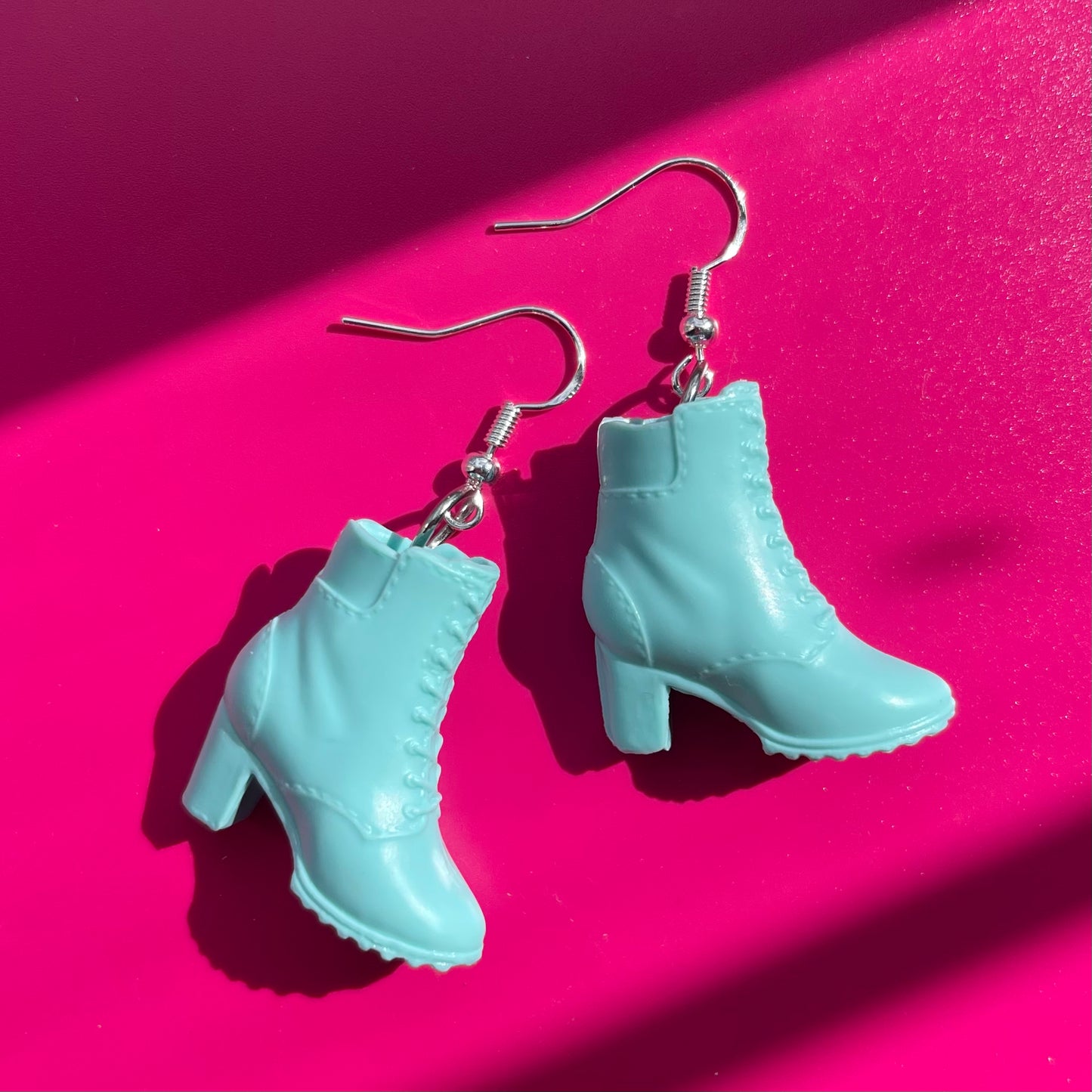 ¡Pendientes de zapatos Barbie!